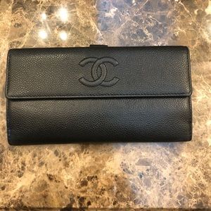 Black Chanel Timeless CC Continental Wallet